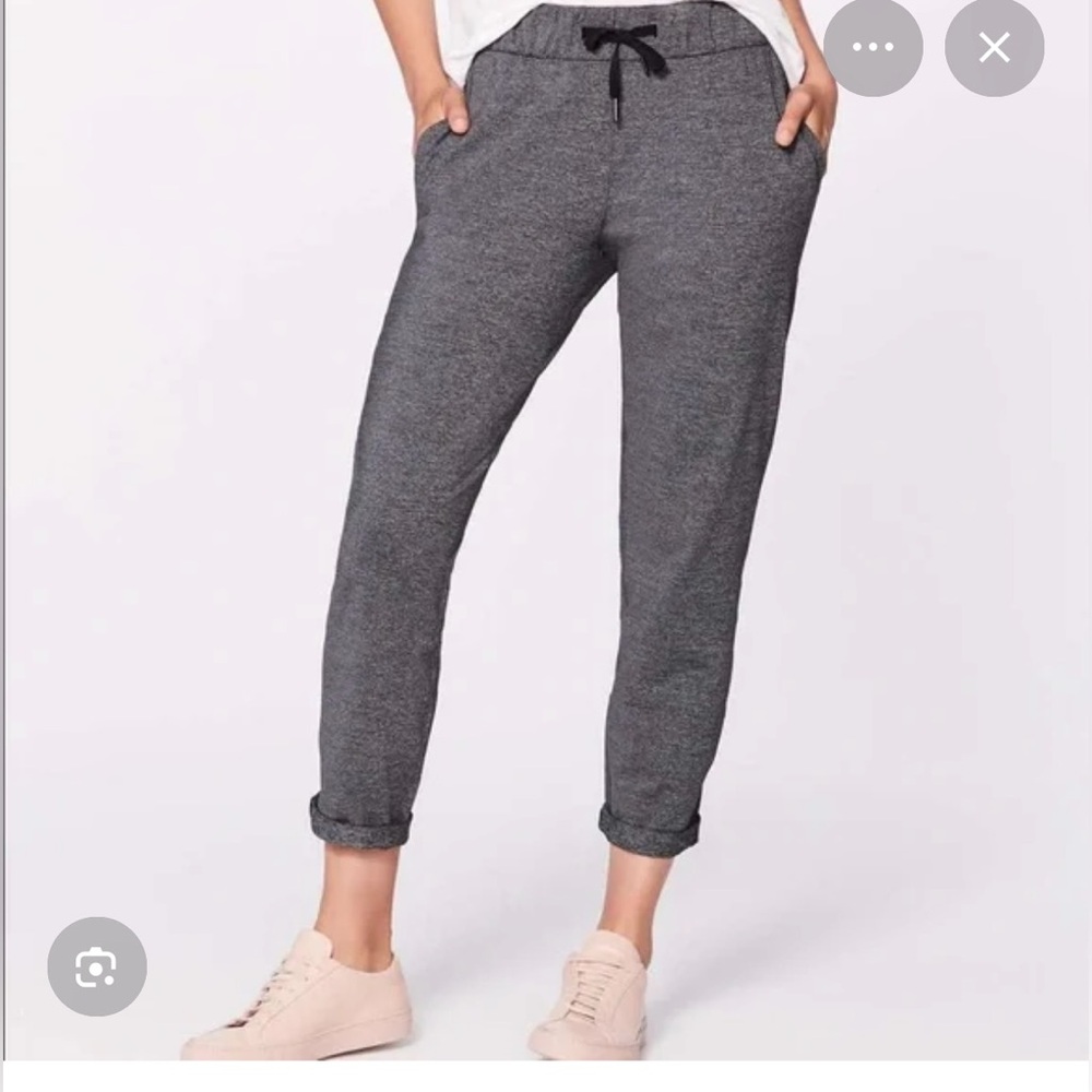 SOLD Lulu lemon on the fly pants